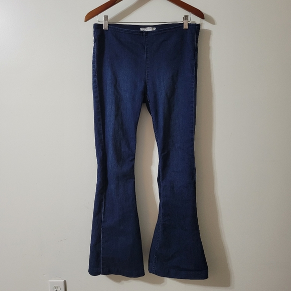 Free People Penny Pull On Flare Stretch Jeans Size 29 - Picture 4 of 11